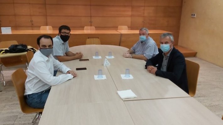 Els dos presidents comarcals, Xavier Lluch i Joan Sans, acompanyats pels vicepresidents Albert Tort i Jaume Casañas.