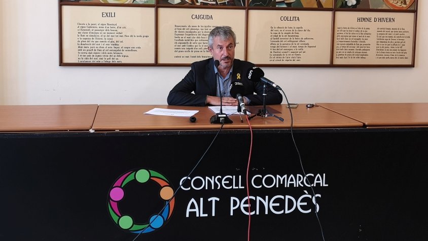 Xavier Lluch, president del Consell Comarcal, en roda de premsa