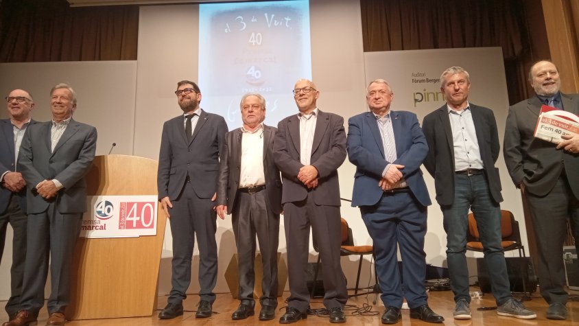 Foto de grup autoritats i protagonistes