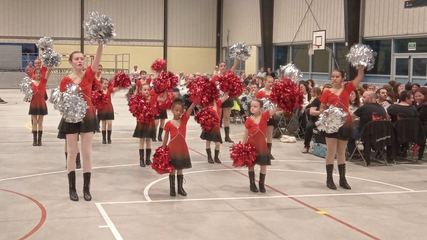 Exitosa trobada d'agermanament a Font-rubí amb Les Majorettes de Rieux