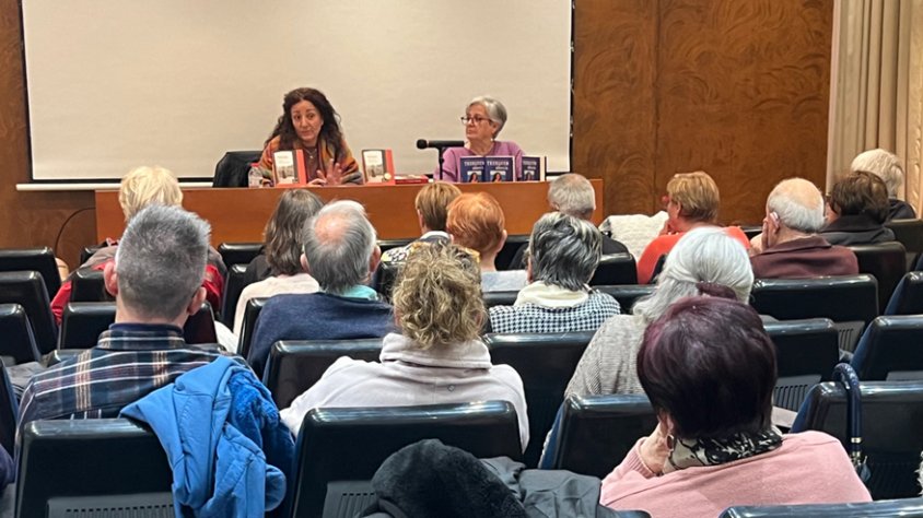 Àngels Roura presenta el seu llibre “Maite vaig ser jo, podries ser tu”