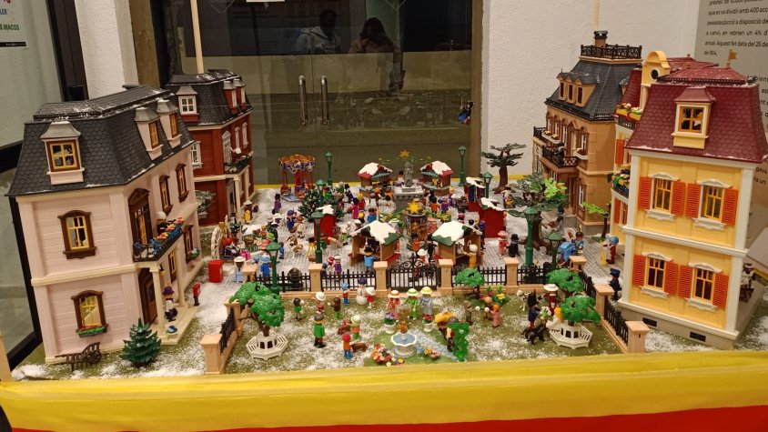 Un mercat nadalenc de Playmobils a Guardiola de Font-rubí