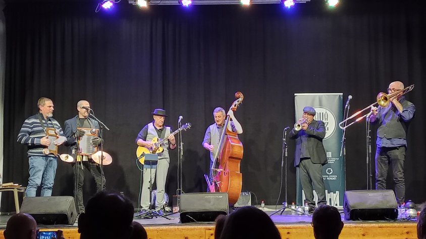 Segon concert del XXVI Cicle de Cava Jazz amb 5 O’Clock Jazz Band