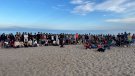 Trobada jove a la platja