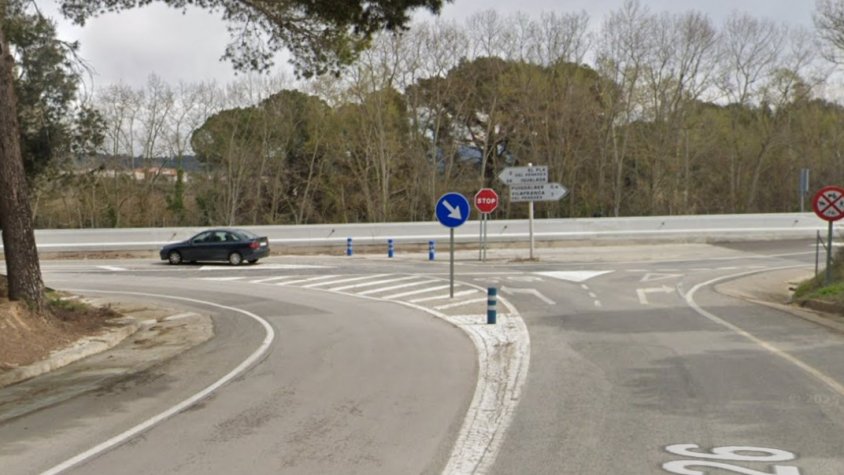 Millores de la via de servei de la C-15 per a tractors i bicicletes