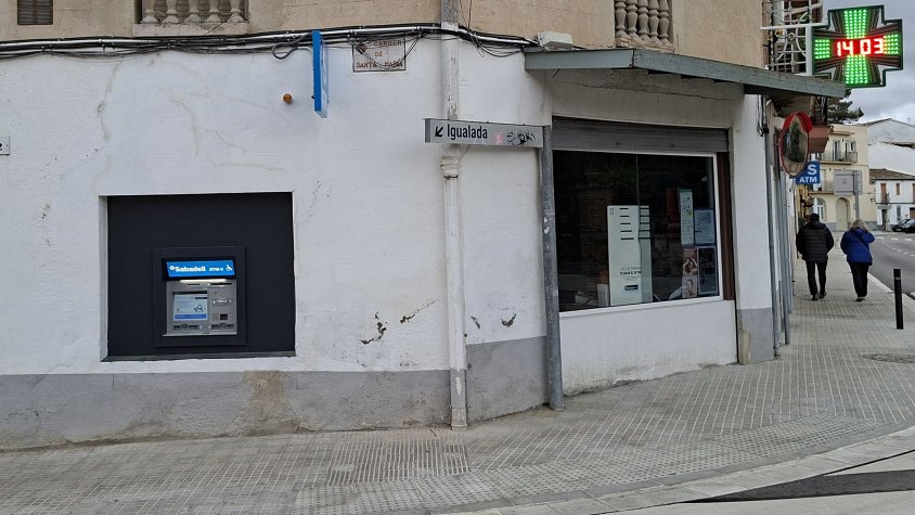 El caixer del Banc de Sabadell canvia d’ubicació